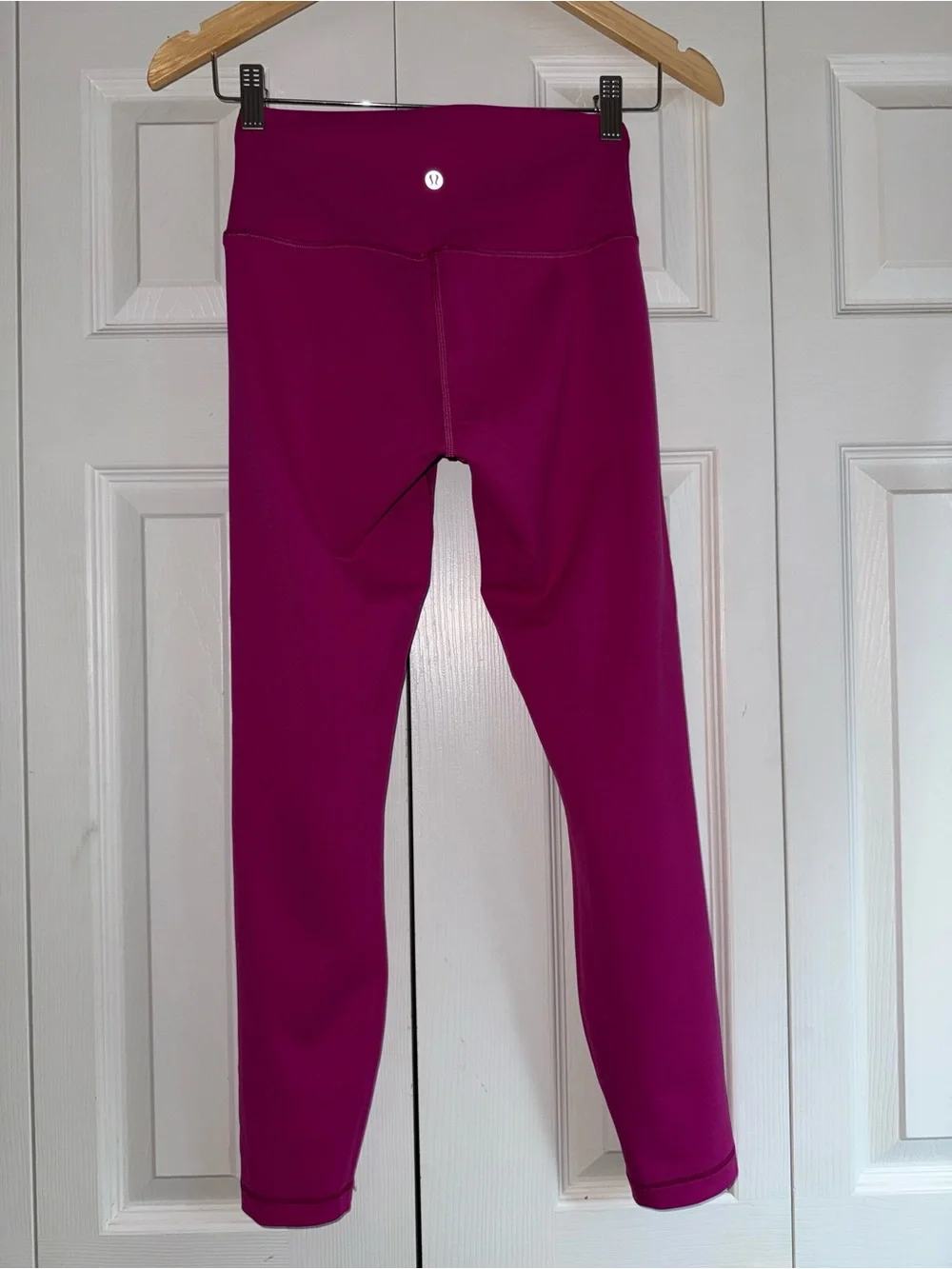 Lululemon crop leggings size 6/L25